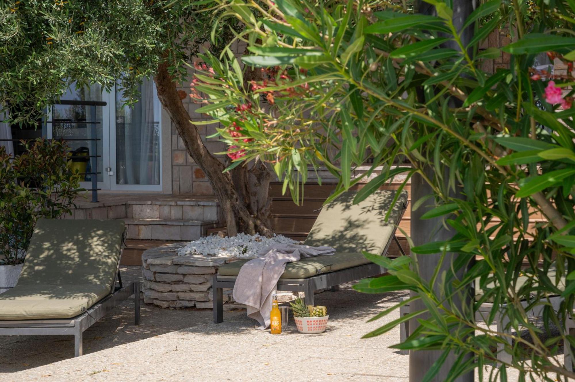 Villas Sole Bol Exterior photo