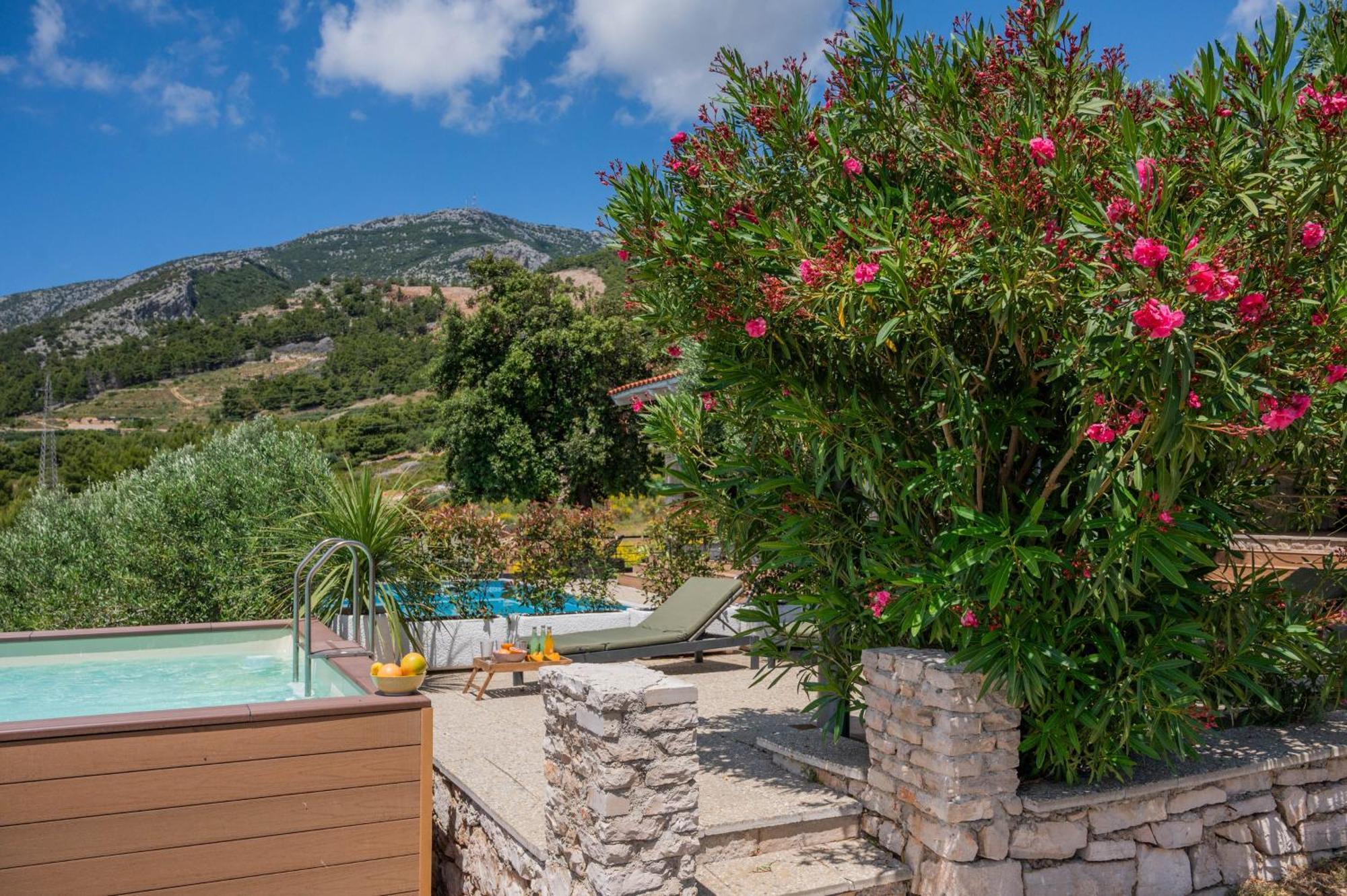 Villas Sole Bol Exterior photo